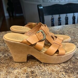 KORK-EASE LEATHER WEDGE WOMENS 9